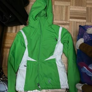 Spud we green and white removable hood ski jacket